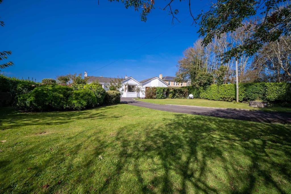 The Moorings- Near The Sea Villa Tramore Exterior foto
